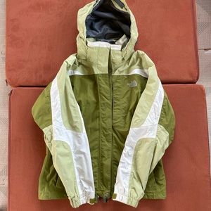 Green North Face Snowboarding Jacket - Hard Shell